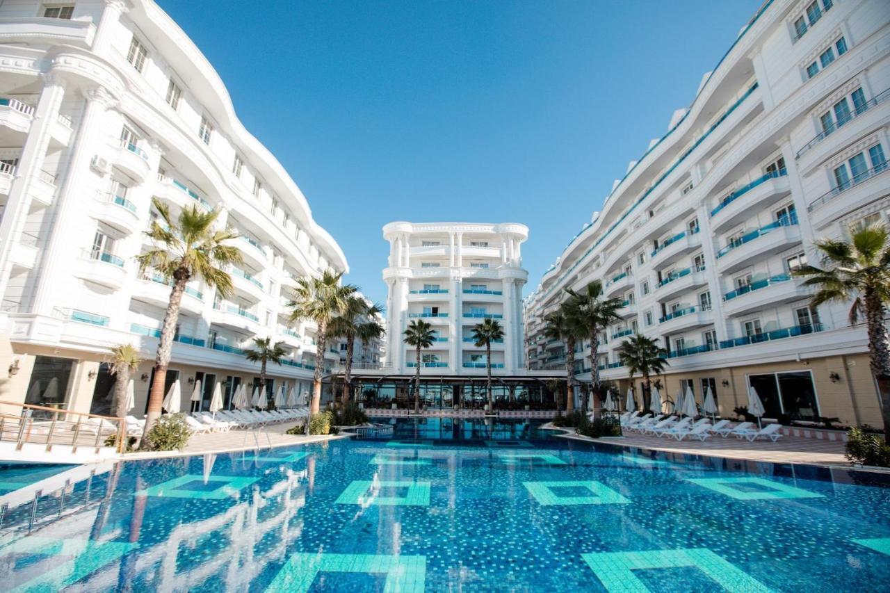 Elko Fa Golem Apartment Golem  Bagian luar foto