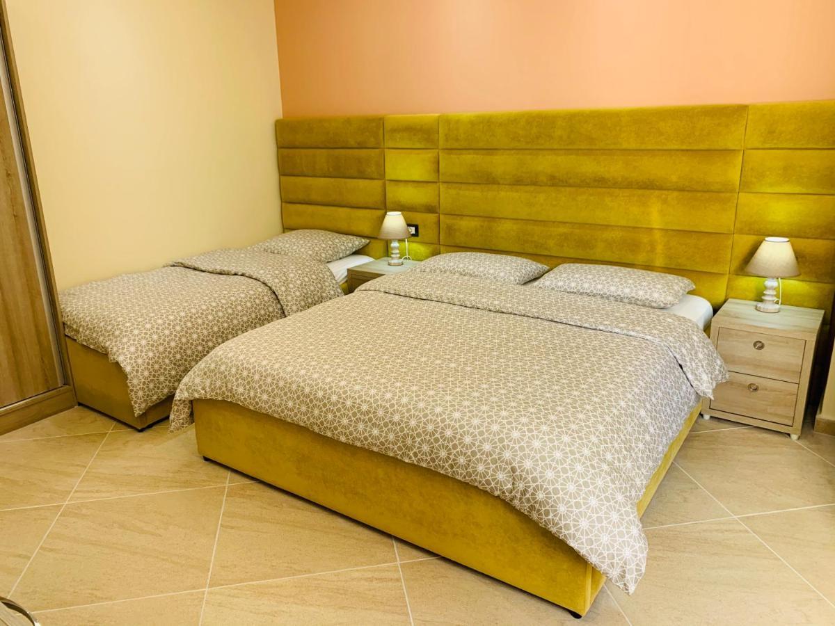 Elko Fa Golem Apartment Golem  Bagian luar foto