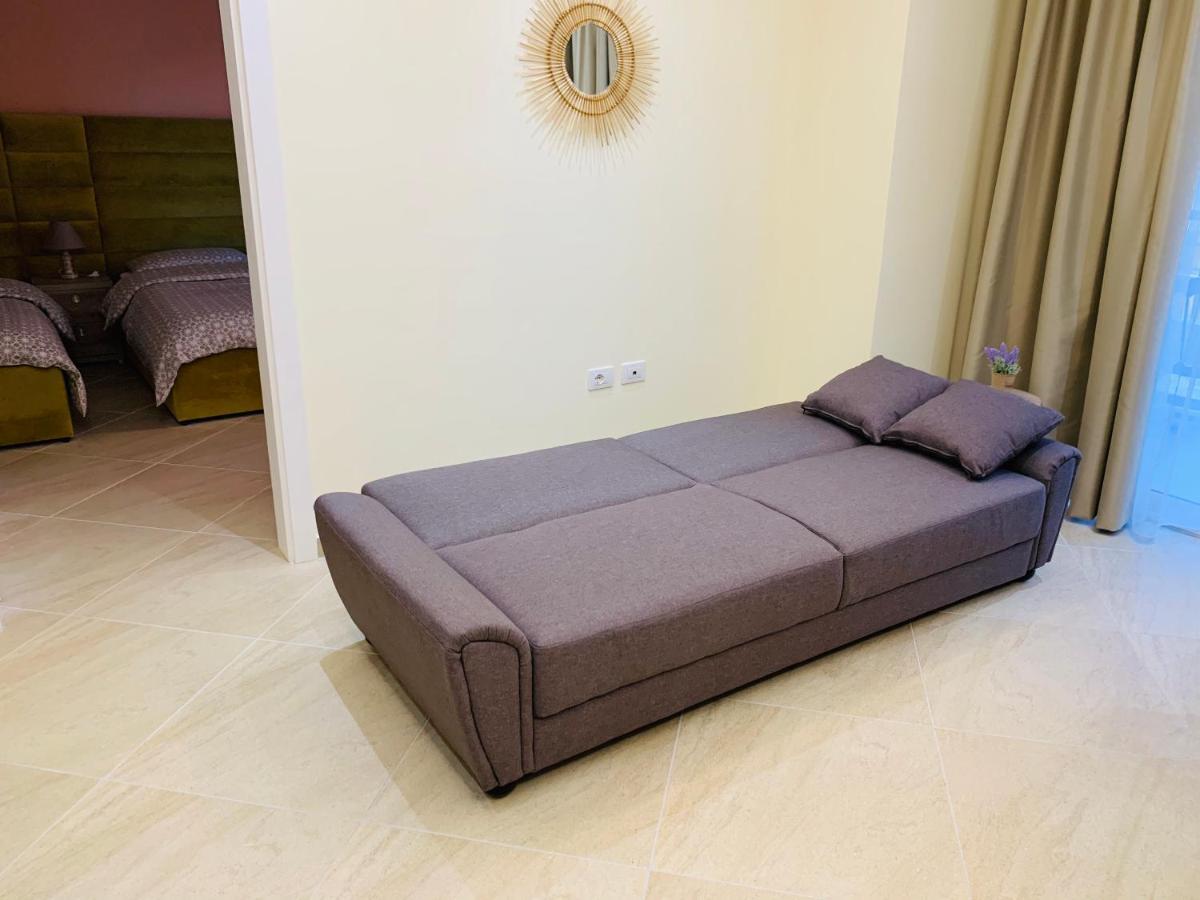 Elko Fa Golem Apartment Golem  Bagian luar foto