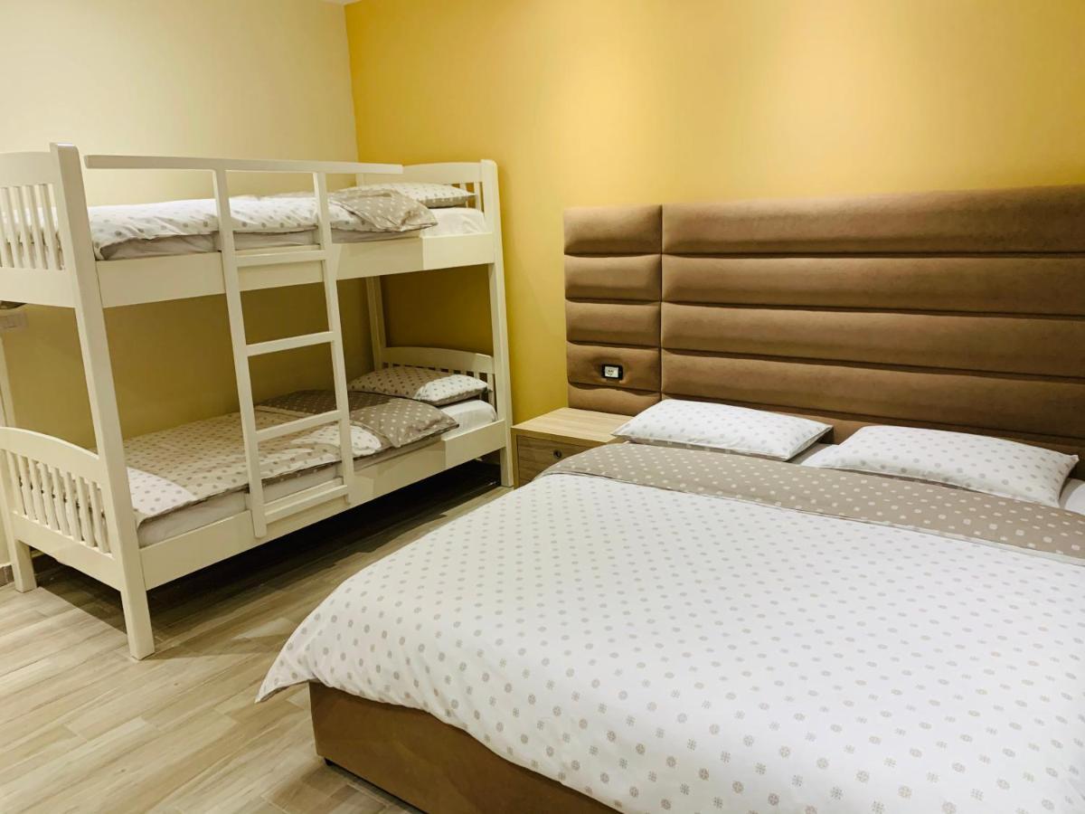 Elko Fa Golem Apartment Golem  Bagian luar foto