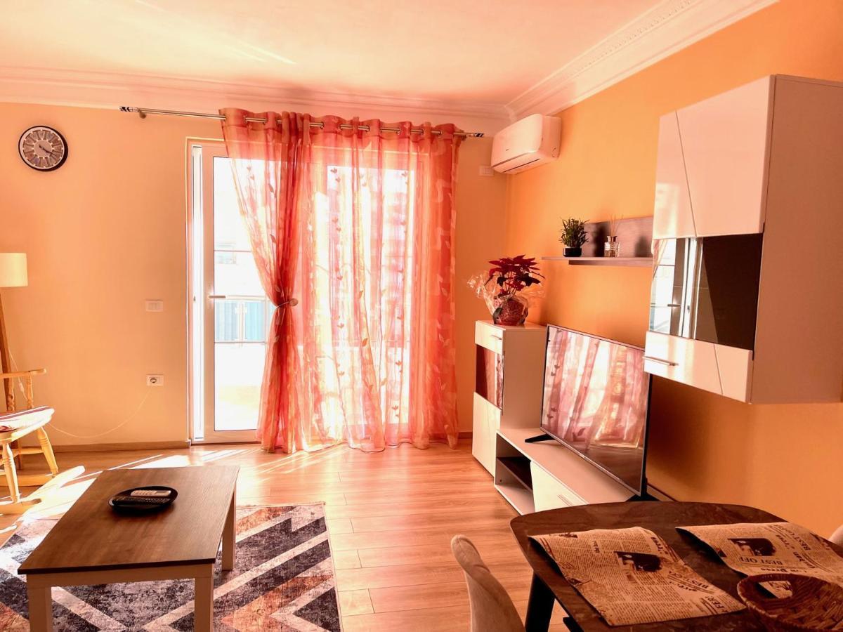 Elko Fa Golem Apartment Golem  Bagian luar foto